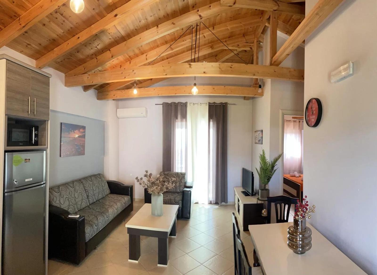 Villa Orestis - Stoupa Seaside Retreats מראה חיצוני תמונה